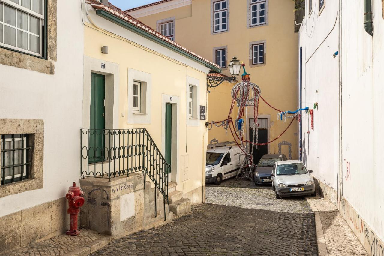 Design Apartment In Typical Alfama Lisbon Luaran gambar