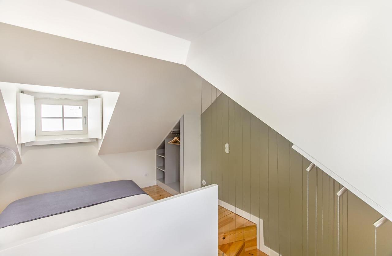 Design Apartment In Typical Alfama Lisbon Luaran gambar