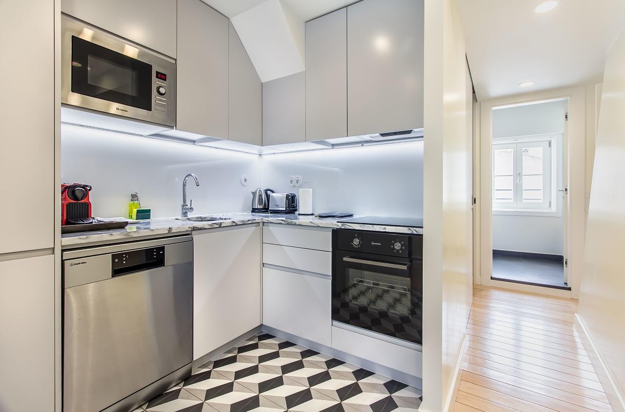 Design Apartment In Typical Alfama Lisbon Luaran gambar