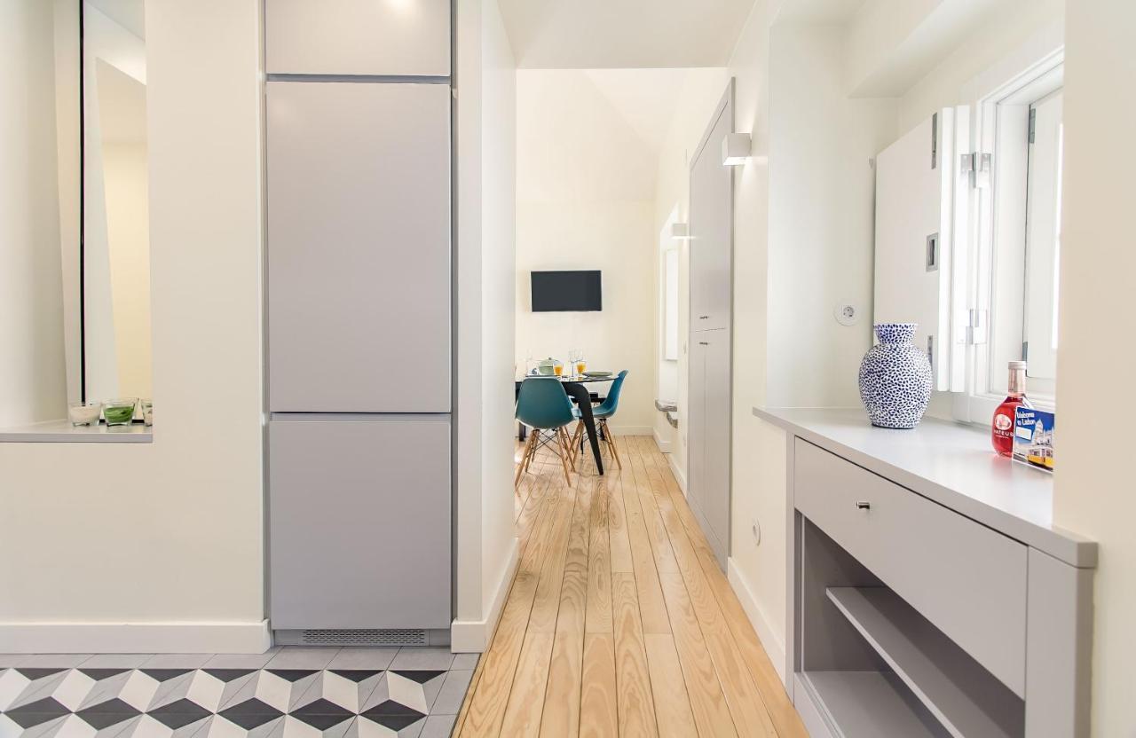 Design Apartment In Typical Alfama Lisbon Luaran gambar
