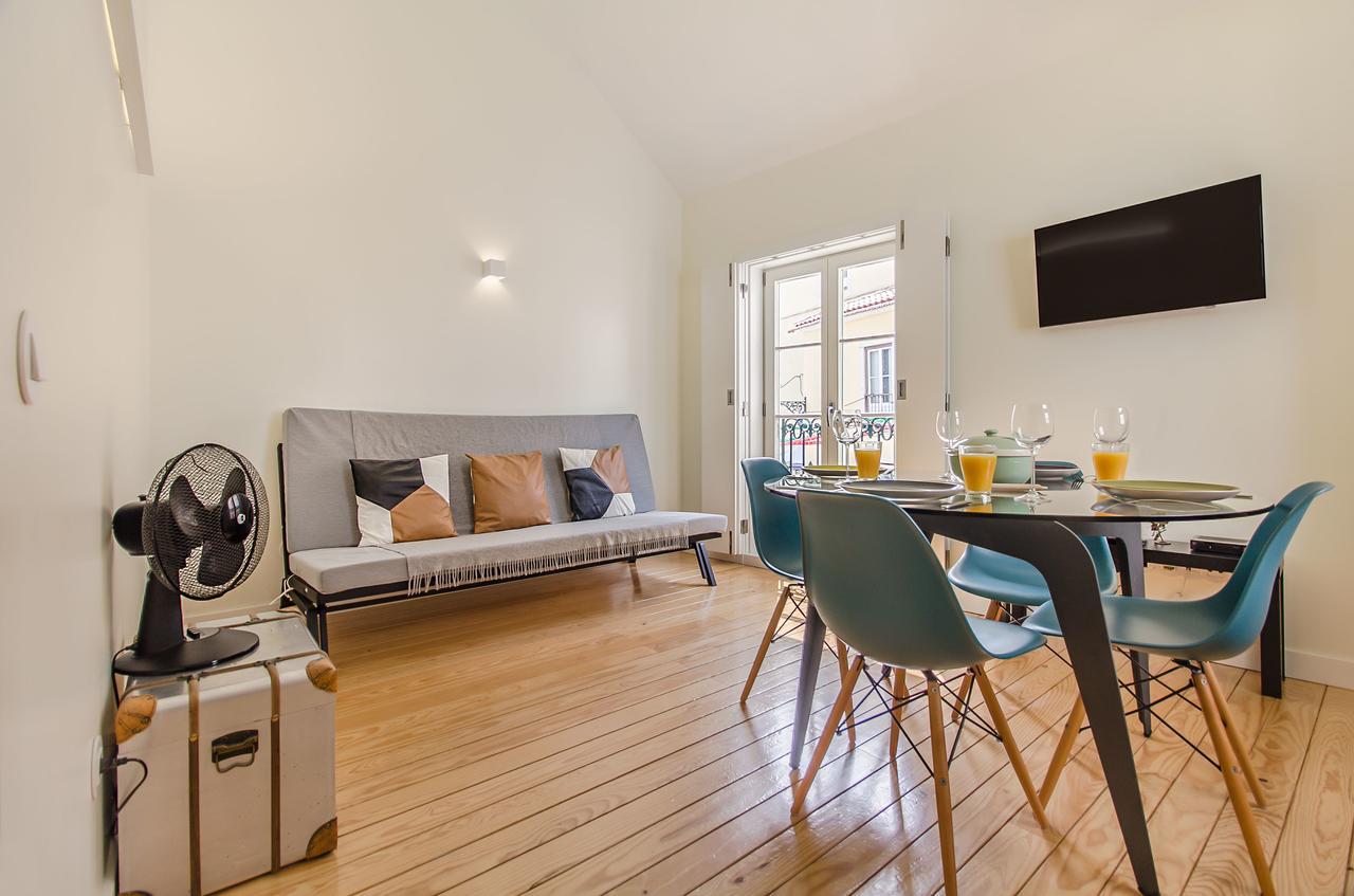 Design Apartment In Typical Alfama Lisbon Luaran gambar