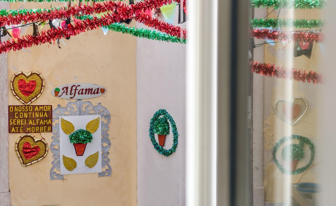 Design Apartment In Typical Alfama Lisbon Luaran gambar