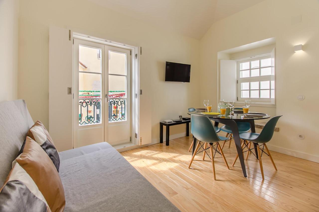 Design Apartment In Typical Alfama Lisbon Luaran gambar